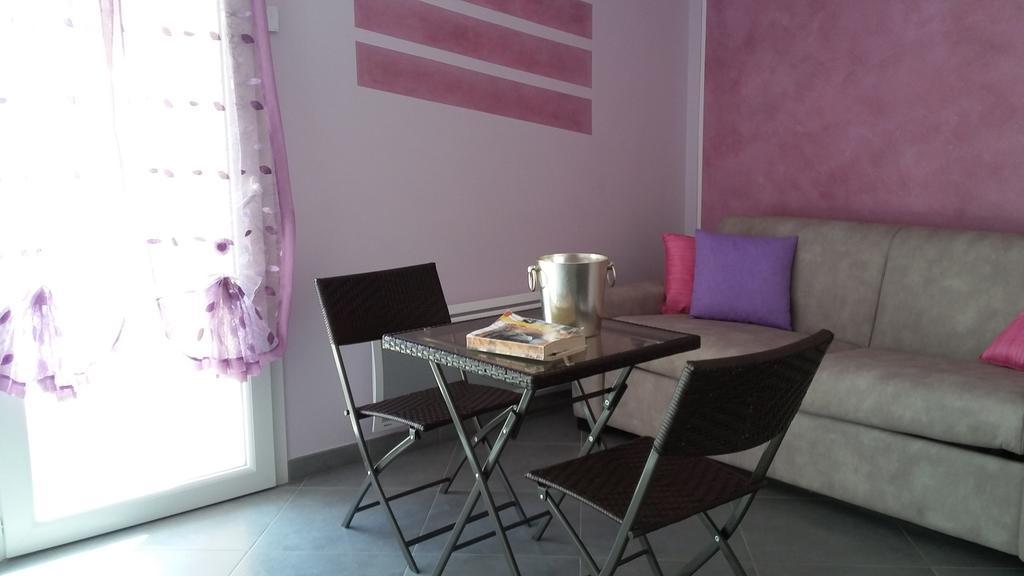 Appartement Lilla By Connexion ม็องตง ภายนอก รูปภาพ