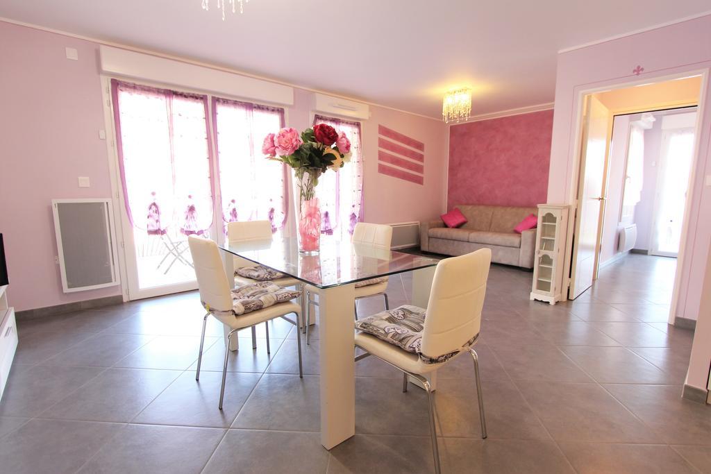 Appartement Lilla By Connexion ม็องตง ภายนอก รูปภาพ