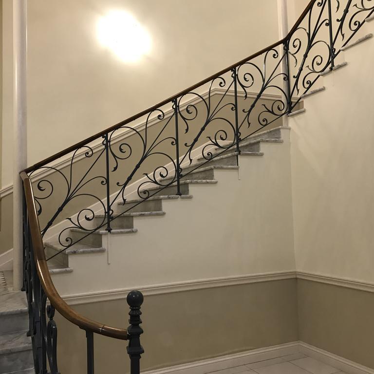 Appartement Lilla By Connexion ม็องตง ภายนอก รูปภาพ